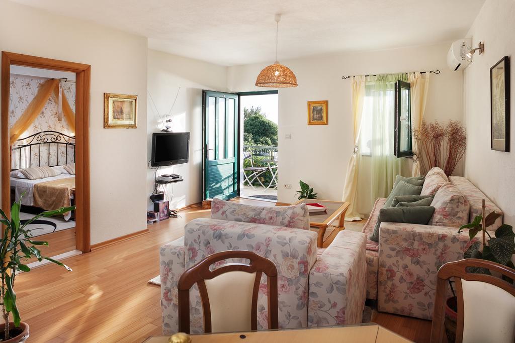 Holiday Home Alegra ポドゥゴラ エクステリア 写真